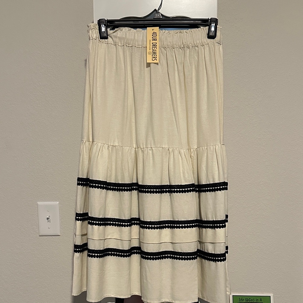 Chic Cream Midi Skirt with Black Accents